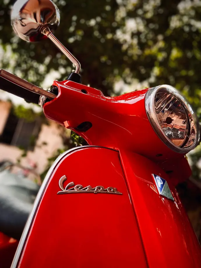 Vespa rouge